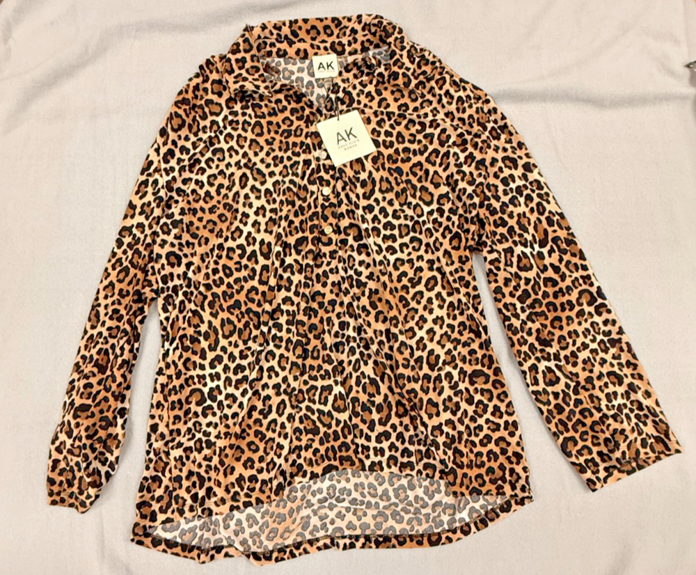 Anne Klein Top Womens 1X Plus Brown Leopard Print Roll Tab Sleeve Glam Chic NWT